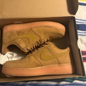 Nike Tan Sneakers Premium Suede Low-Top